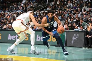 场比赛中 场比赛中